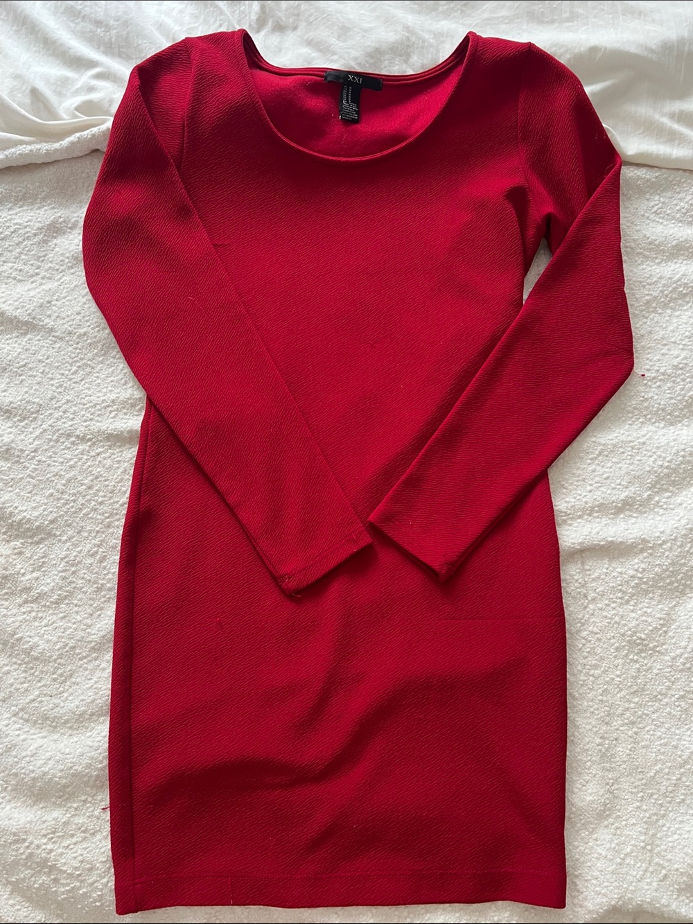 FOREVER 21 RED LONG SLEEVED SCOOP NECK SHORT DRESS